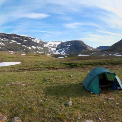 Mit Zelt im Nationalpark Rondane Schweden